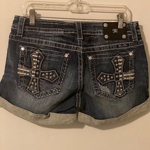 Miss Me denim shorts size 31